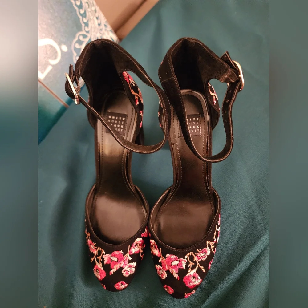 Artisan White House Black Market Embroidered Heels, Sz 8M - Picture 2 of 7